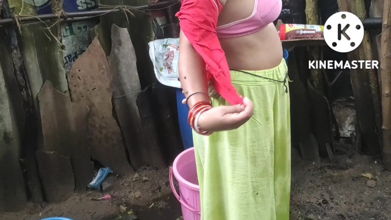 Anita yadav: Hot boobs and sexy figures