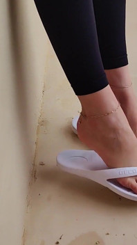 Jerk for Stepmommy's Oily Feet