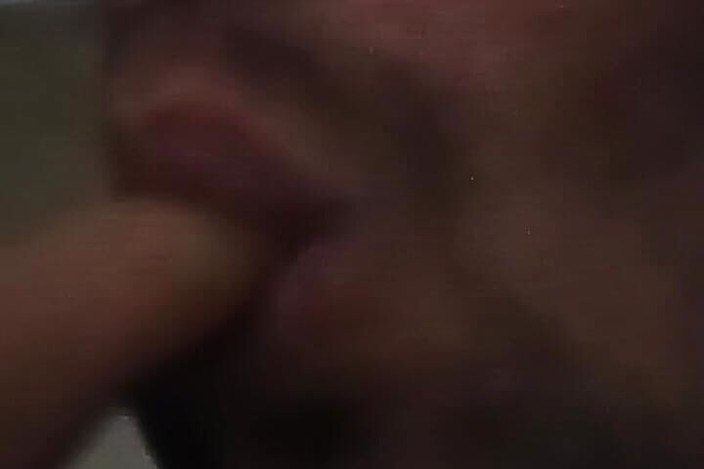 Gangbang straight: 입 페티쉬 솔로