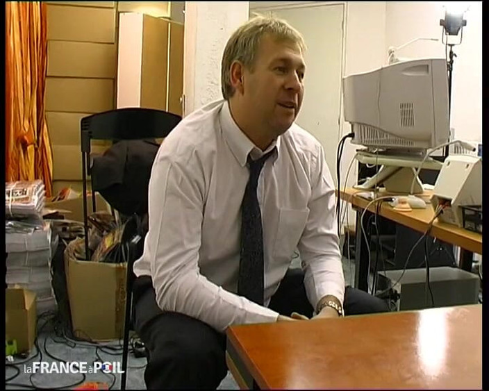 French Family Secrets: Eine große, fette schlampe, die gerne fickt.