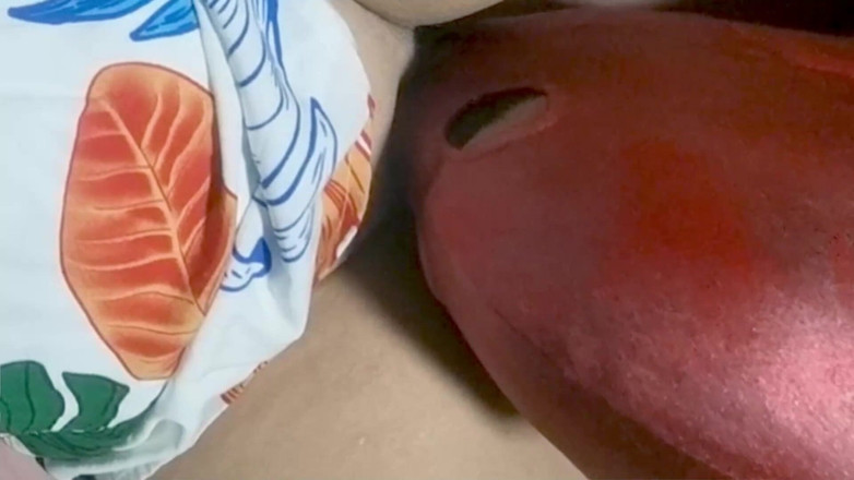 Minhaesposaparaoutro: Corno marido comendo esposas grandes e carnudas buceta