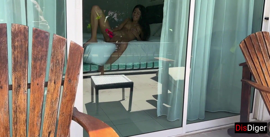 Dis Diger: Підглядав пару в готельному номері, поки вони займалися сексом