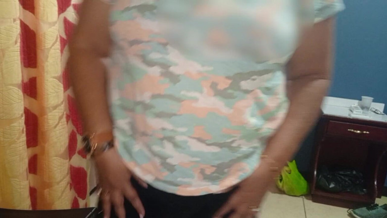 Milfta boohot: 내 미시 계모와 이야기, 그녀는 나를 초대