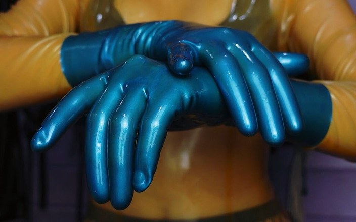 Mistress Priest: Fetiș cu mănuși din latex și Asmr