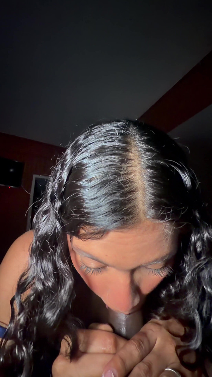 kafesexxx: Gorgeous Teen Pleases Her Stepbrother