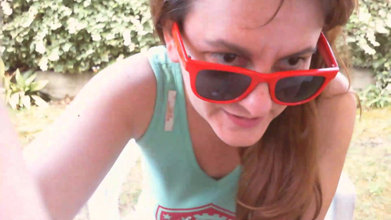 Nicoletta Embassi: Wearing Sunglasses Outdoors