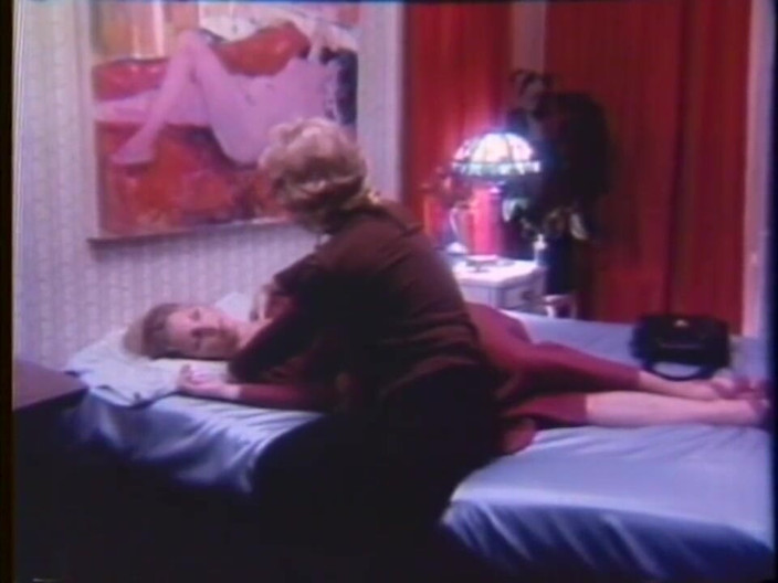 Vintage Usa: Wild vintage lesbian scene with two nasty sluts