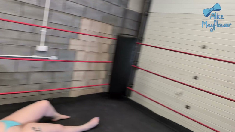 Alice_Mayflower_Scottish: BBW Boxing Alice Mayflower Vs Bambi Brat - Girl Girl