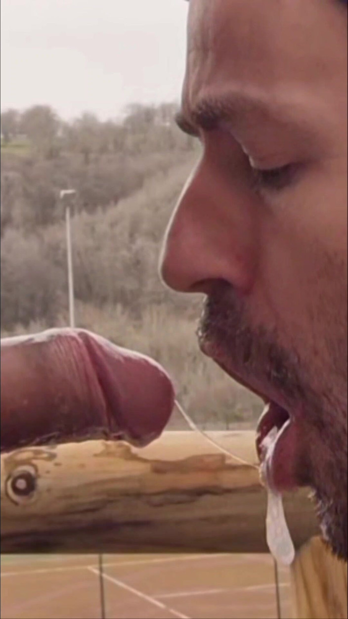 Justin hoodwar: Chlap kouří chlapa s velkým ptákem venku, dokud mu nedá...