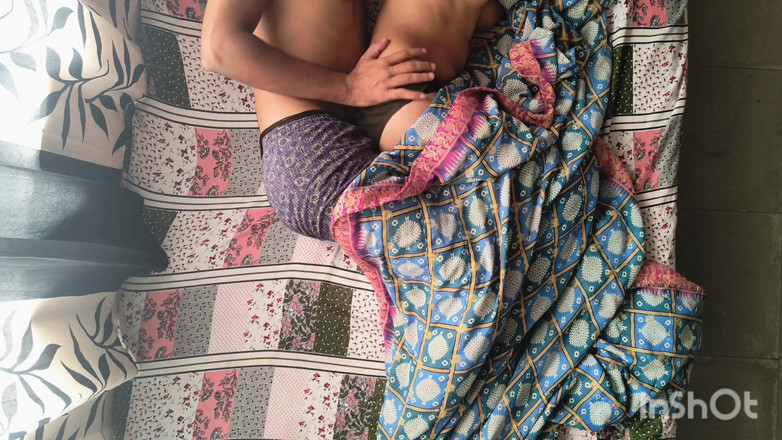 Desishycouple: 马拉地夫妇在清晨做爱