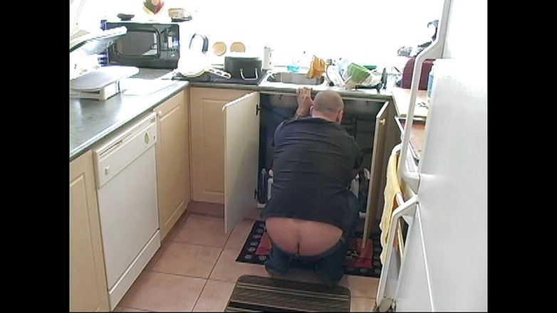 The Great Canadian Male: Một vụ nổ từ quá khứ - JD3