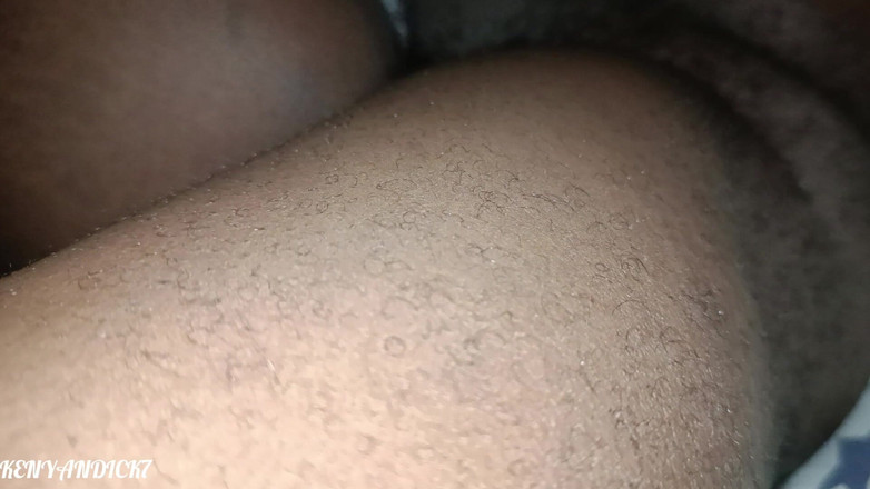 Kenyan Dick7: जोड़े का घर का बना पोर्न राइडिंग और मेरे लंड पर हर जगह क्रीमिंग
