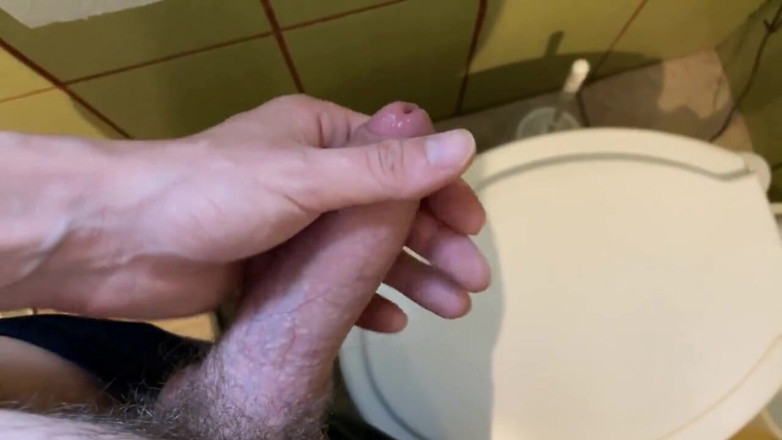 qaz11: handjob on cam-412