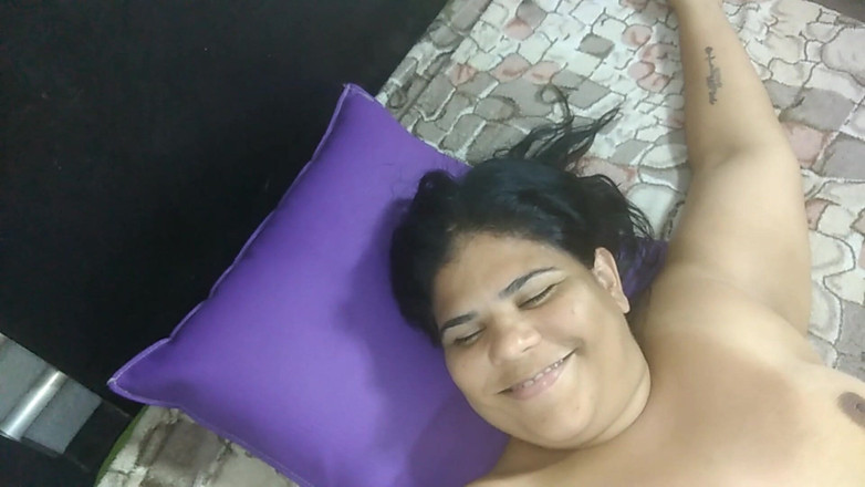 Adribella69: Aku ngentot ibu tiriku yang kaya raya dan hot banget,...