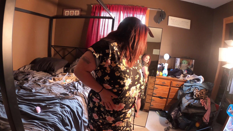 SexyNEBBW: Sexy velká kráska si zkouší oblečení