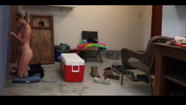 ScarlettRavenXO: Wife's First at Home Gloryhole with a Local Fan