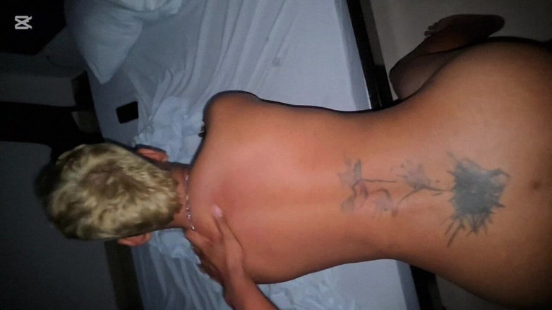 Peluche19 cm: Молоді хлопці трахаються без презерватива в Колумбії