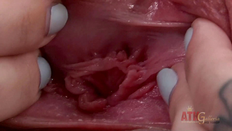 ATKIngdom: Godaan malaikat panas Luna