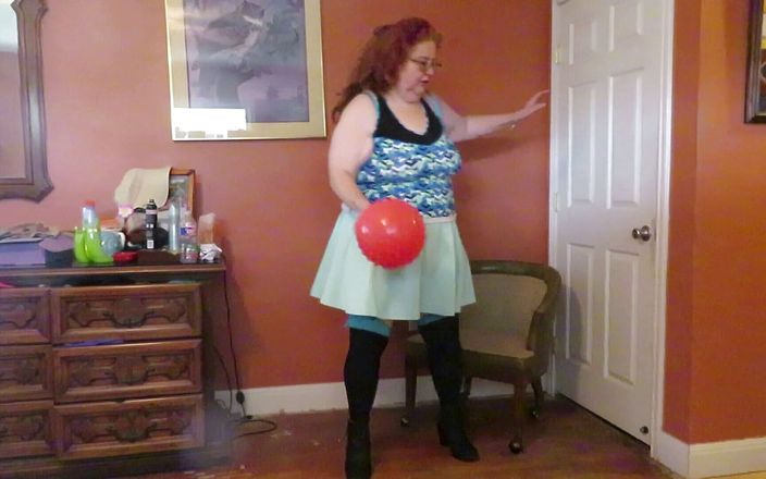 BBW nurse Vicki adventures with friends: Nurse Vicki plays with a rubber ball in a mini...