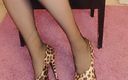 Erica Doll: Высокие каблуки леопарда
