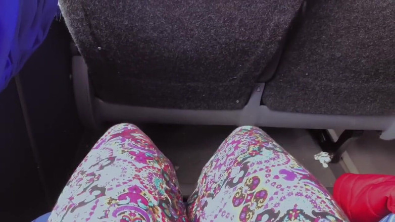 Espuleta Maia: Menabrak Siririca di Bus Perjalanan