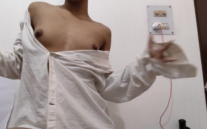 desigirl93: 인도 핫한 바비 Ne Chut Me 핑거링 Krke Pani Nikala
