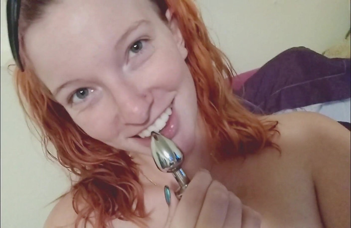 Kat Cumsalot Productions: Megan Steevens teases us again!