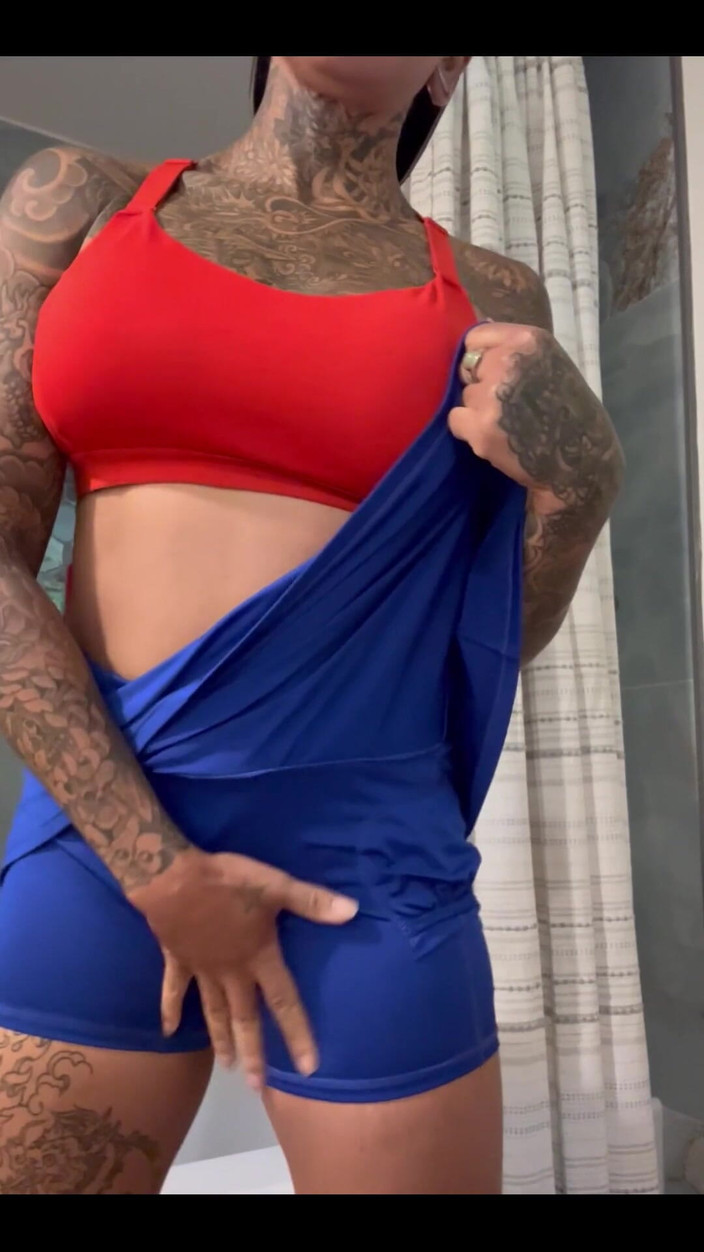 Celine Shore: Vyježte do posilovny