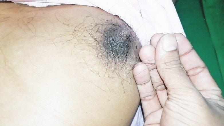 Sweety In Bed: Asian Girl Wet Pussy Closeup Omg My Desi Bestie zaczął...