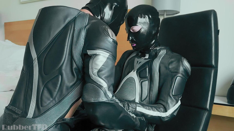 RubberTFD: 덴마크: T-age Ride 전 [호텔 컬렉션] [사전 출시]