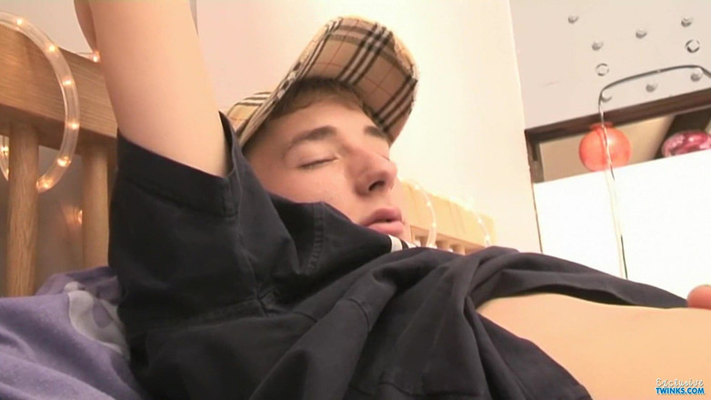 Lust for boys: La bella kai ama essere cattiva