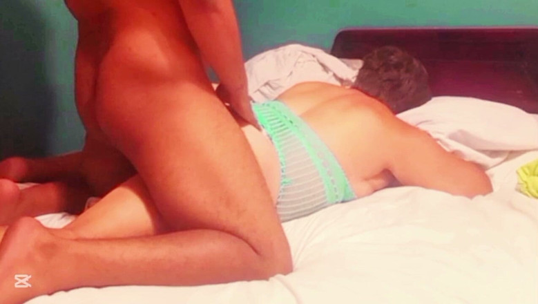 Milfta boohot: Matura 60enne ricca MILF infila il cazzo in bocca e poi...