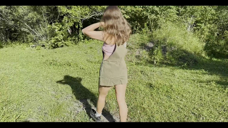 Juli Smith Meow: Passeggiata sexy all'aperto