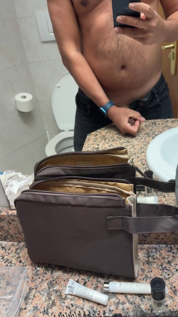 Kadu: Я люблю демонструю свій великий член для своїх прямих друзів.