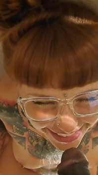 오줌 싸는 흑인 대물 자지 펠라!! 오줌과 침 플레이