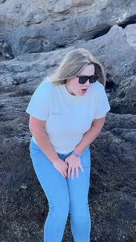 Peeing in Tight Jeans on the Beach