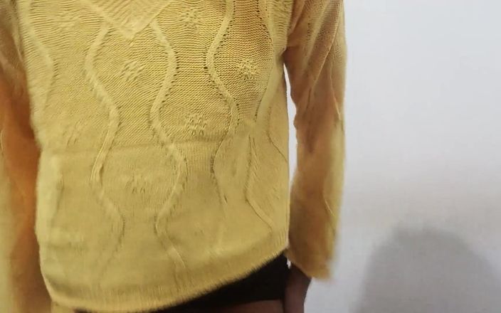 desigirl93: Ragazza sexy arrapata si masturba e chiacchiere maliziose