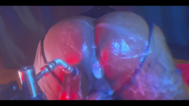 DipsoDeep: 강렬한 구두 플레이 앞서 ...