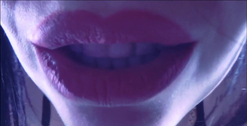 Goddess Misha Goldy: 我是你的女王！