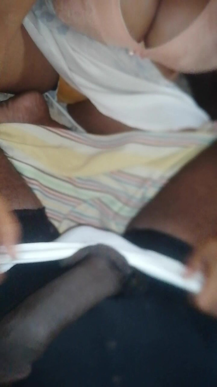 Janua294: 白いパンティーマッサージ