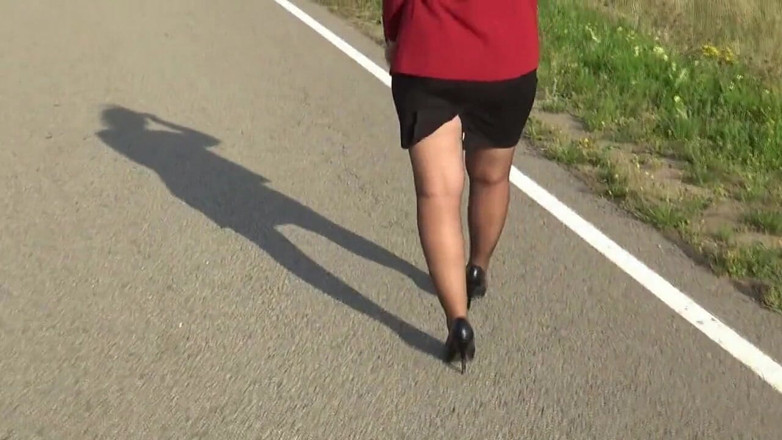 Nylon-Heels: Бизнес-стиль - сексуальная дама