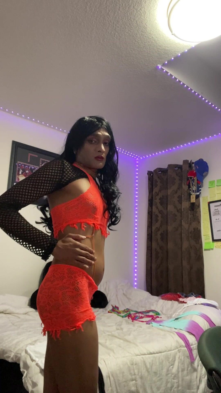 FemBoyAmi: Fată indiancă sexy Crossdresser Sissy