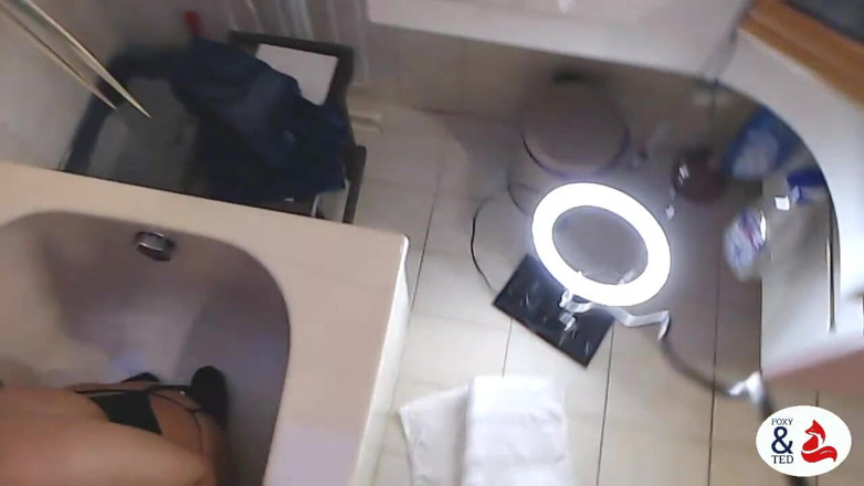 FoxyandTed: He Fucks Me so Hard&amp;blows My Wig out From My...