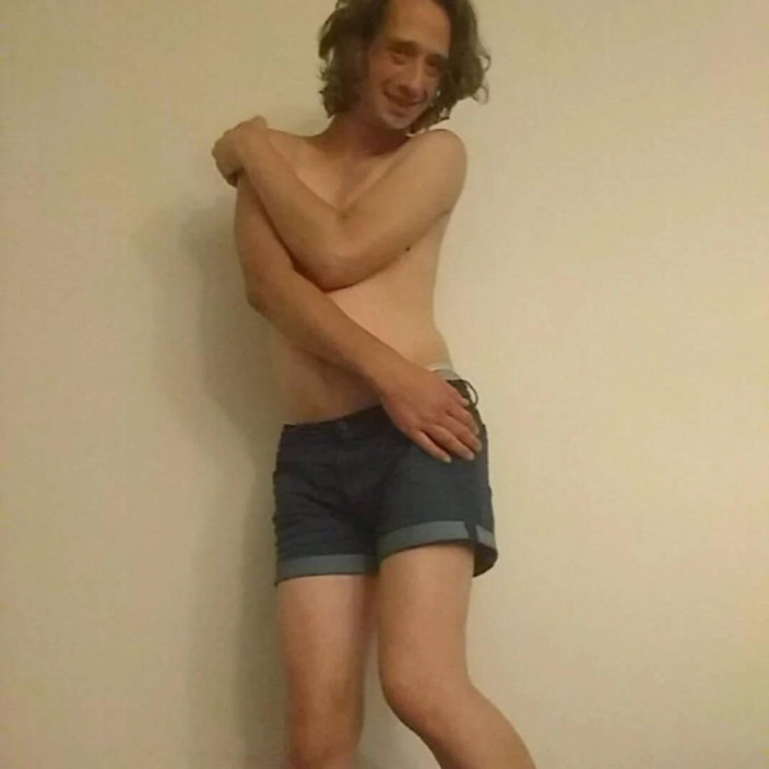 LilTaste: Nude Self-posing 2