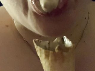Real HomeMade BBW BBC Porn: Bbwbootyful fan request licking ice cream