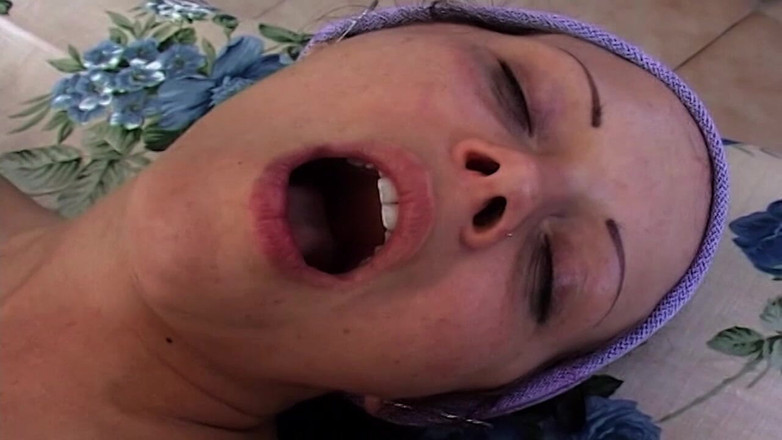 PURZEL HOT Clips: Schlampe Spreizt Die Beine Für Hartes Muschi-hämmern