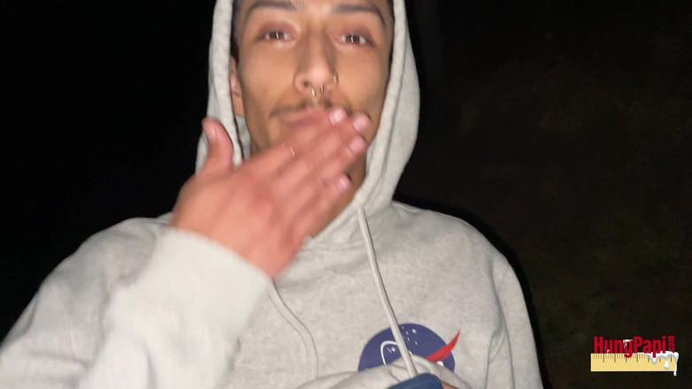 Hung Papi: Il delinquente latino superdotato con un grosso cazzo si masturba...