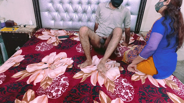 Pakistani CoupleX: Indyjski Desi Bhabhi złapał jej Dever podczas zabawy z Dick...