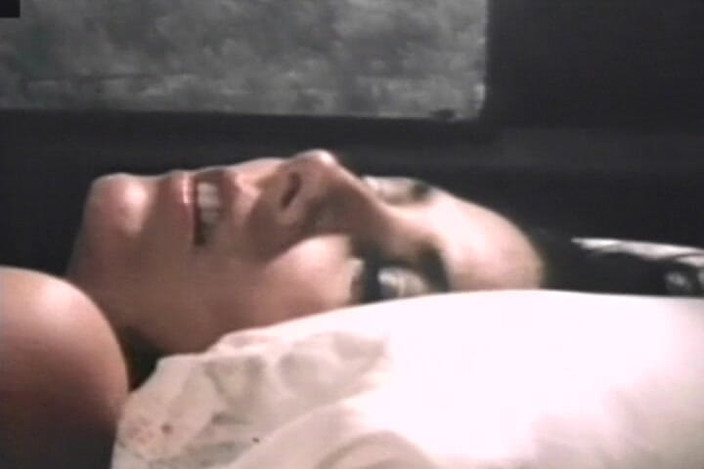 Planete Francaise: Вінтажний анальний сеанс з французькою красунею, яка може будь-кому сподобатися