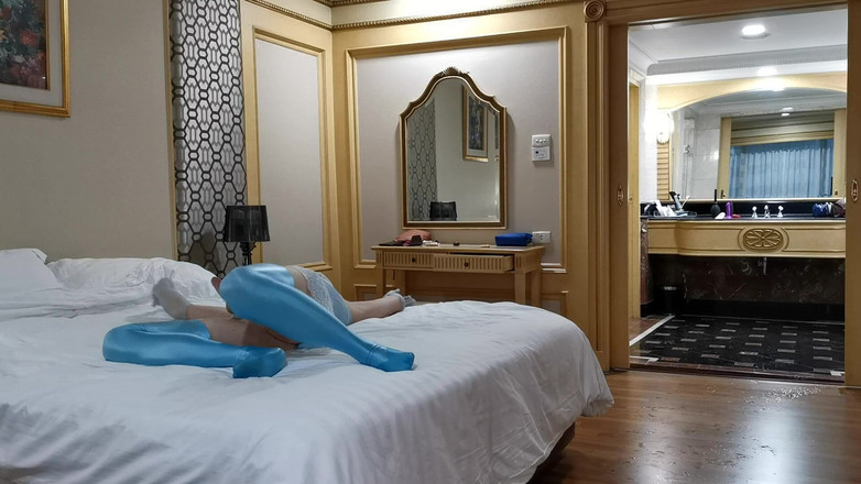 Sissy Cummy Lingerie: Sissy Slut Michelle'in Bangkok Otel Ve Webcam Gösterisinde Sabah Uyanışı